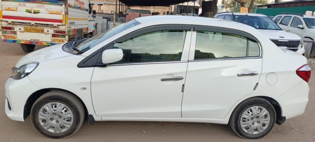 Buy Used Honda Amaze 2017 in Ahmedabad | Digital Car House