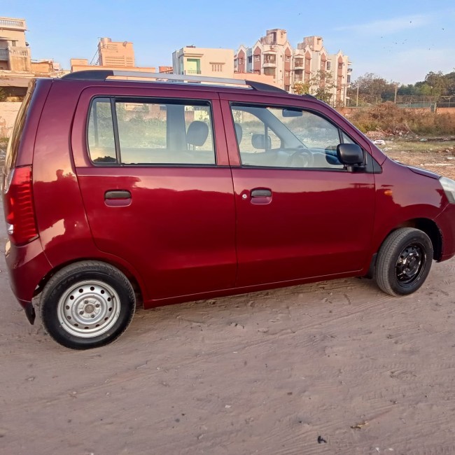 Buy Used Maruti Suzuki Wagon R 1.0  2010 in Ahmedabad | Digital Car House