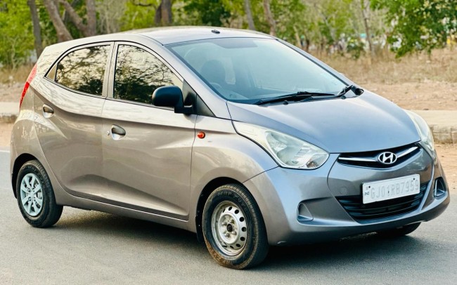 Buy Used Hyundai Eon  2013 in Gandhinagar | Digital Car House