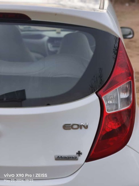 Buy Used Hyundai Eon  2013 in Gandhinagar | Digital Car House