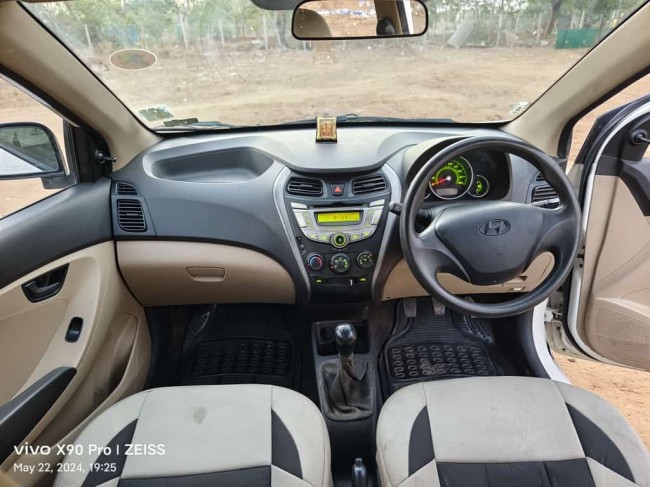 Buy Used Hyundai Eon  2013 in Gandhinagar | Digital Car House