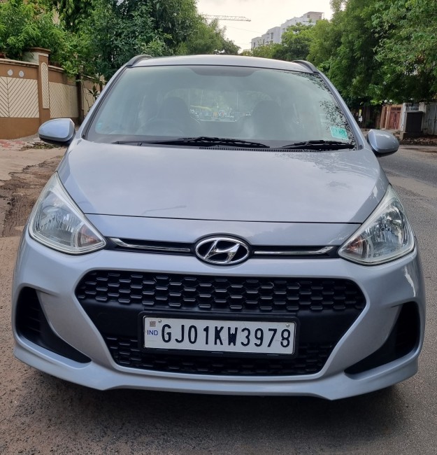 Buy Used Hyundai Grand i10 2019 in Ahmedabad | Digital Car House