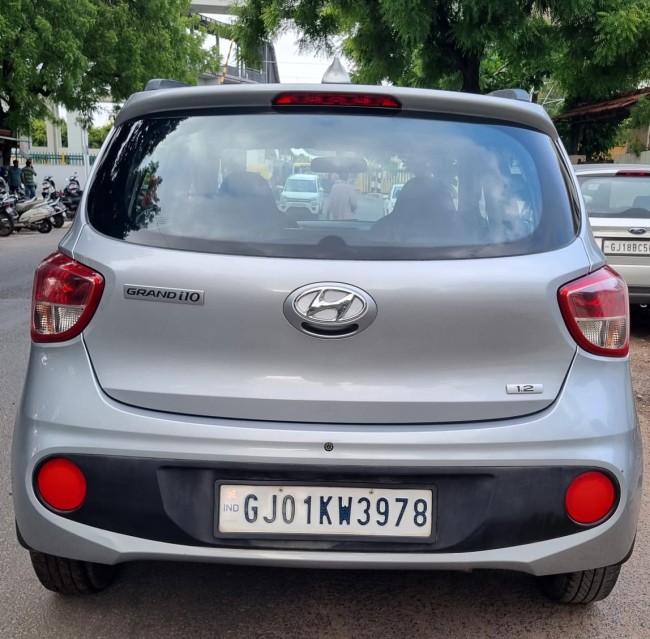 Buy Used Hyundai Grand i10 2019 in Ahmedabad | Digital Car House