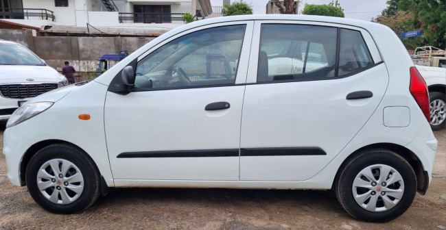 Buy Used Hyundai i10  2013 in Ahmedabad | Digital Car House