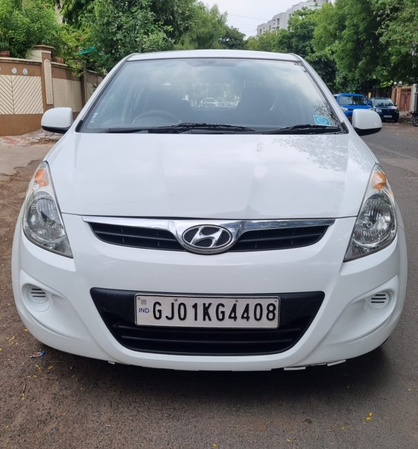 Buy Used Hyundai i20 2011 in Ahmedabad | Digital Car House