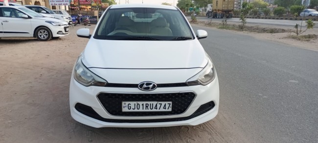 Buy Used Hyundai i20 2016 in Ahmedabad | Digital Car House