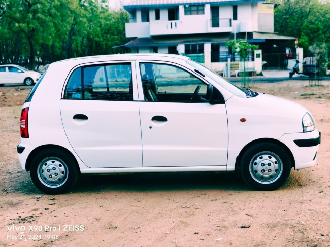 Buy Used Hyundai Santro Xing  2014 in Gandhinagar | Digital Car House