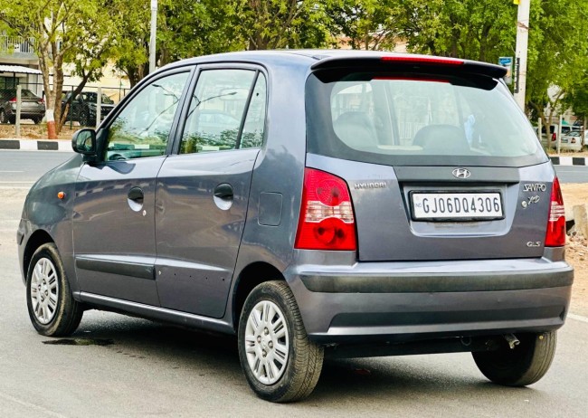 Buy Used Hyundai Santro Xing  2010 in Gandhinagar | Digital Car House