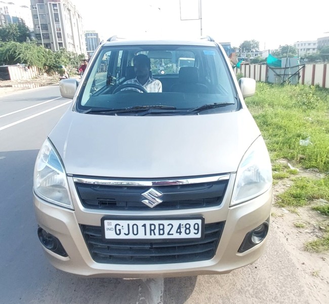 Buy Used Maruti Suzuki Wagon R 1.0  2013 in Ahmedabad | Digital Car House