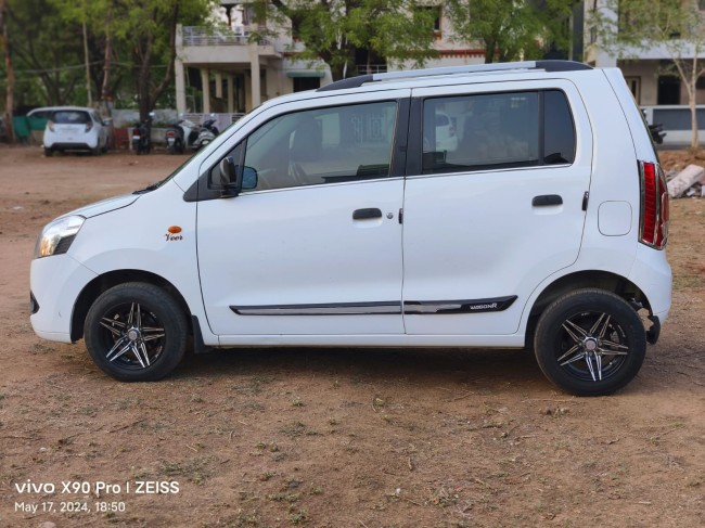 Buy Used Maruti Suzuki Wagon R 2012 in Gandhinagar | Digital Car House