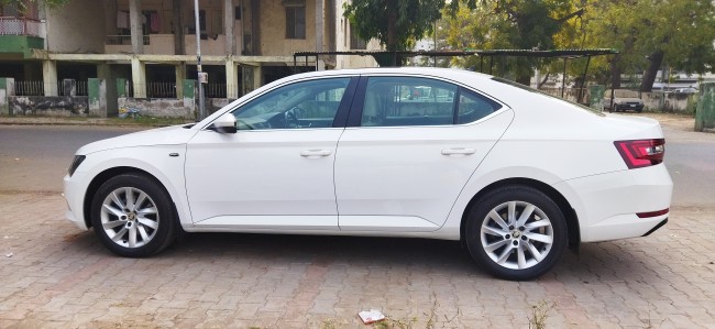 Buy Used Skoda Superb  2017 in Ahmedabad | Digital Car House